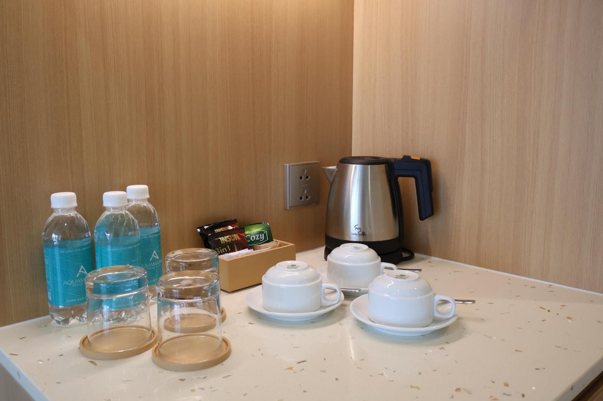 Aquamarine Beachfront Resort & Spa 金兰市 外观 照片