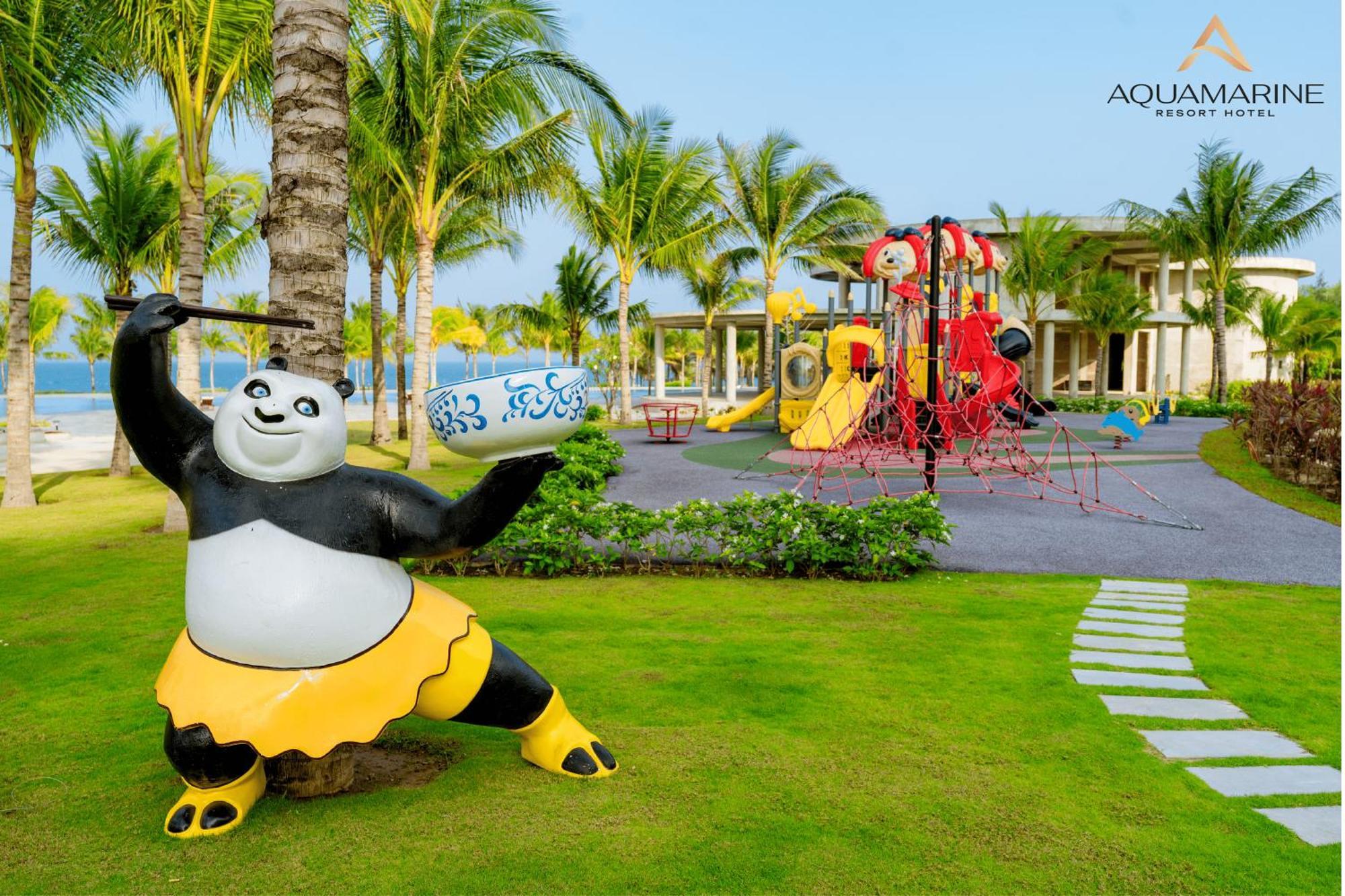 Aquamarine Beachfront Resort & Spa 金兰市 外观 照片