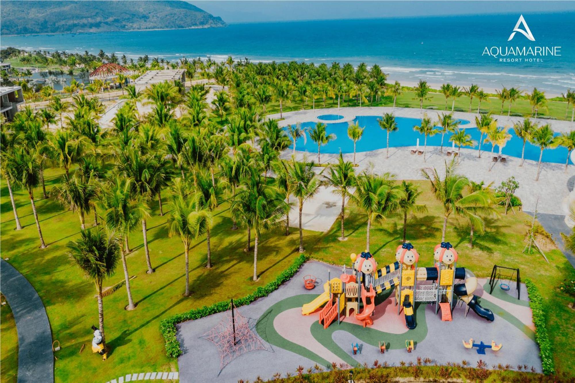 Aquamarine Beachfront Resort & Spa 金兰市 外观 照片